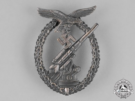 Luftwaffe Flak Badge, by Assmann (in zinc) Obverse