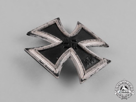 Iron Cross I Class, by Steinhauer & Lück (pin marked 4 & L/16) Obverse