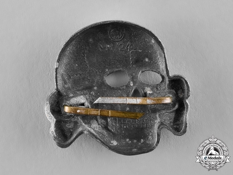 Allgemeine SS Metal Cap Death's Head Type II, by Overhoff & Cie Reverse