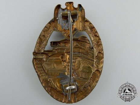 Panzer Assault Badge, in Bronze, by Schauerte & Höhfeld Reverse