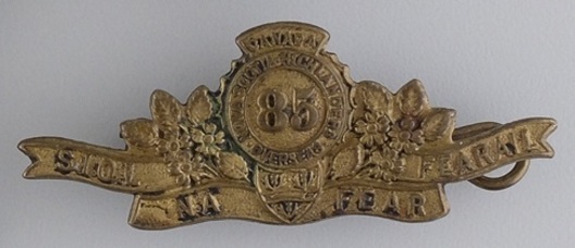 85th Infantry Battalion Other Ranks Collar Badge (Scroll) Obverse