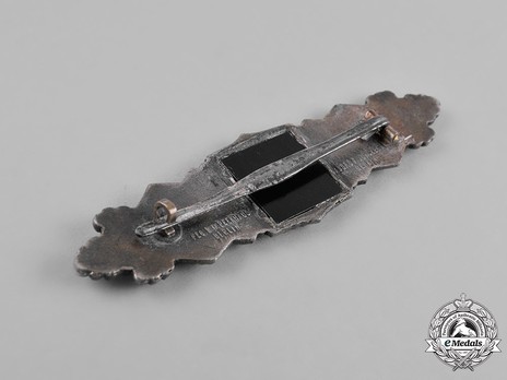 Close Combat Clasp, in Silver, by F. Linden Reverse