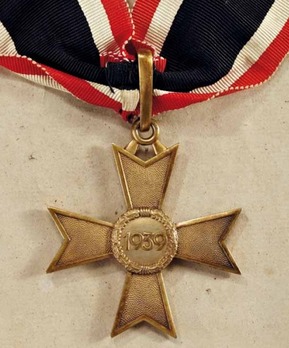 Golden Knight's Cross of the War Merit Cross without Swords, by C. F. Zimmermann Reverse