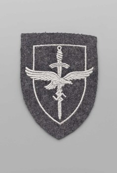 Luftwaffe Female Auxiliary Anti-Aircraft Sleeve Insignia Obverse