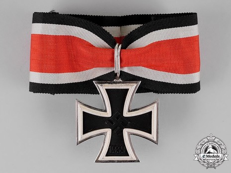 Knight's Cross of the Iron Cross, by Steinhauer & Lück (Type A, micro 800) Obverse