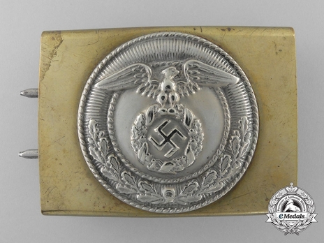 SA Enlisted Ranks Belt Buckle (with mobile swastika) (brass/silvered nickel version) Obverse