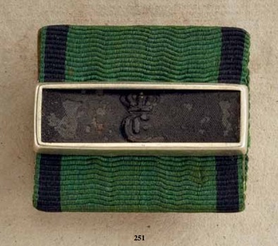 Military Long Service Decoration, III Class for 9 Years Obverse