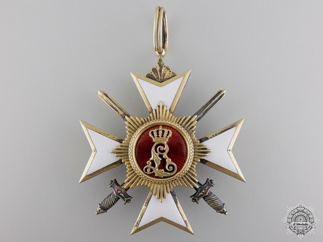 House Order of the Honour Cross, Type II, II Class Cross with Swords (in silver gilt) Reverse
