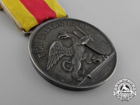 Order of Military Merit of Charles Frederick, Silver Medal (1915-1918) Obverse
