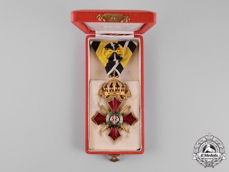 Order of Military Merit, IV Class Case of Issue Obverse