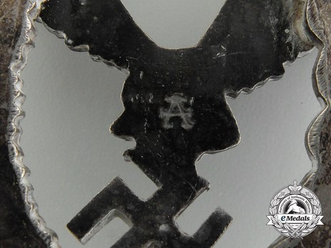 Pilot Badge, by Assmann (in tombac) Detail