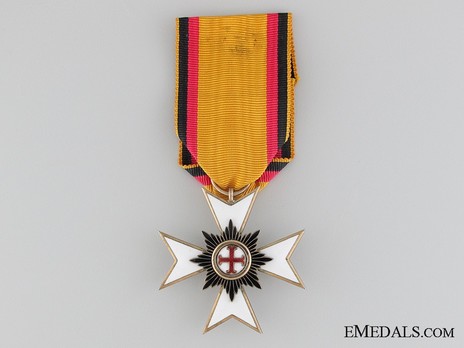 Order of Merit, Civil Division, III Class Cross Obverse