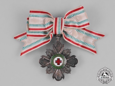 Order for Incentive to Humanity (Red Cross), III Class (for Women) Obverse