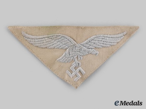 Luftwaffe 2nd Pattern NCO/EM's Breast Eagle (Tropical triangle backer) Obverse