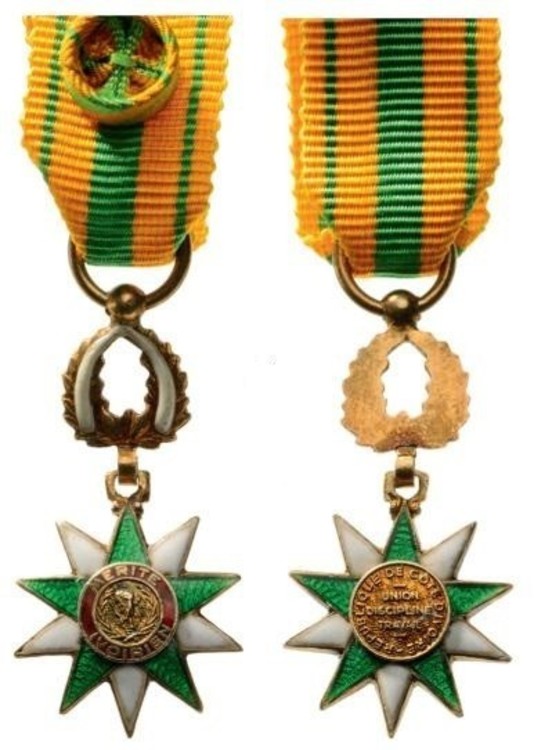 Miniature officer obverse and reverse
