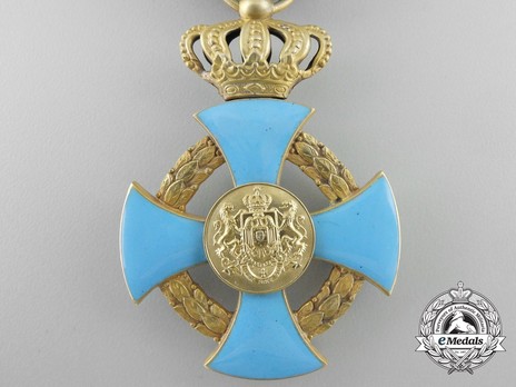 Order of Faithful Service, Officer's Cross Obverse