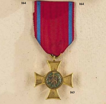 Long Service Decoration, Type III, I Class Gold Cross Obverse