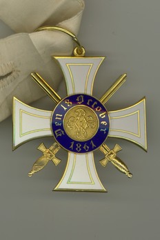 Order of the Crown, Military Division, Type I, II Class Cross Reverse