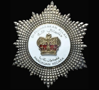 Order of the Defender of the Realm, Commander Breast Star