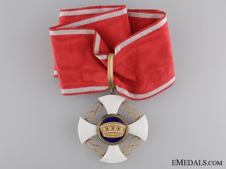Order of the Crown of Italy, Grand Officer's Cross Obverse