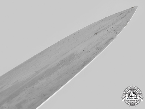 NSKK M33 Service Dagger by C. Eickhorn Blade Tip Detail