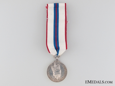 Silver Medal (for Canadian recipients) Obverse