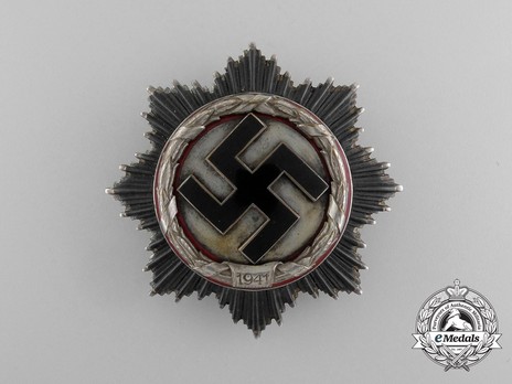 German Cross, in Silver, by Deschler (4 rivets, unmarked) Obverse