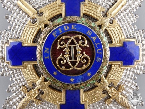The Order of the Star of Romania, Type II, Military Division, Grand Cross Breast Star Obverse