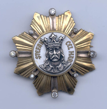 Order of Stephan the Great, Breast Star Obverse