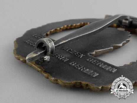 Minesweeper War Badge, by C. Schwerin (in tombac) Detail