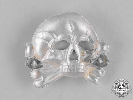 Allgemeine SS Metal Cap Death's Head Type I (aluminum) Reverse