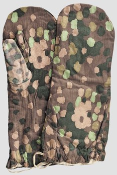 Waffen-SS Camouflage Mittens Pea pattern Obverse