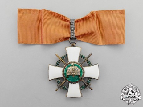 Order of the Holy Crown, Grand Officer, Military Division (with War Decoration) Obverse