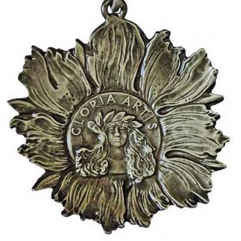  Medal for Merit to Culture, I Class Reverse