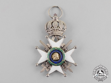House Order of Saxe-Ernestine, Type II, Military Division, II Class Knight Obverse