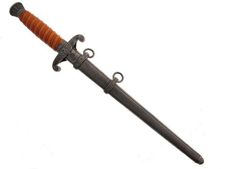 German Army WKC-made Early Version Officer’s Dagger Obverse in Scabbard