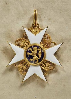 House Order of the Golden Lion, Cross Obverse