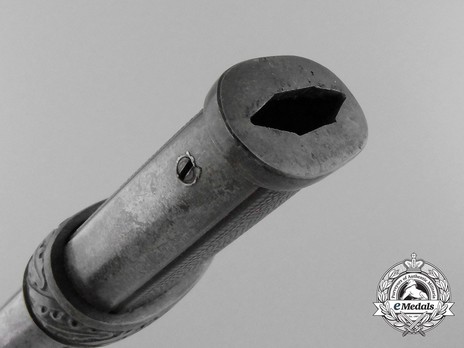Luftwaffe Alcoso-made Double-Etched 2nd pattern Dagger Scabbard Throat Detail