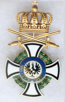 House Order of Hohenzollern, Type II, Military Division, Honour Commander Cross (with swords and crown) Obverse