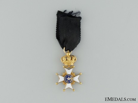 Miniature I Class Knight (with gold) Reverse