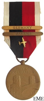 Bronze Medal (with "GERMANY" and "JAPAN" clasps) (with Berlin Airlift Device) Obverse
