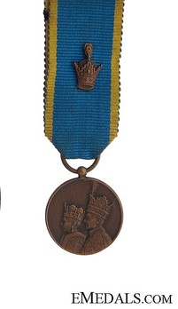 Miniature Coronation of Shahanshah and Shahbanu Medal Obverse