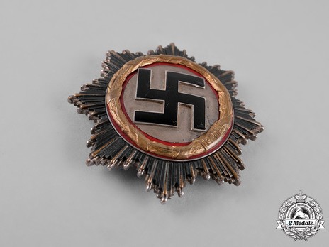 German Cross, in Gold, by Deschler (6 rivets, short pin) Obverse