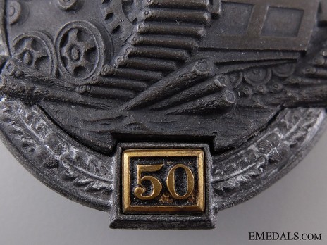 Panzer Assault Badge, "50", in Silver (by G. Brehmer) Detail