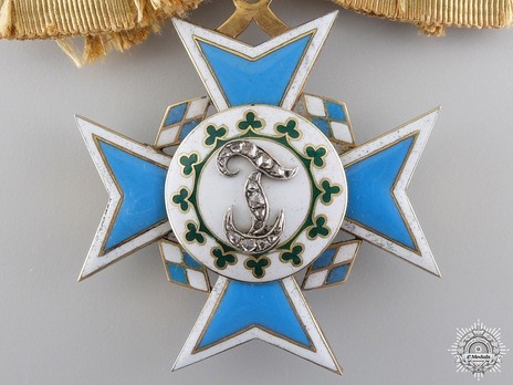Order of Theresa, Cross (with diamonds and crown) Obverse
