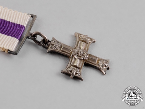 Miniature Silver Cross (1914-1937) Reverse