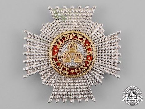 Commander Breast Star (with gold medallion) Obverse