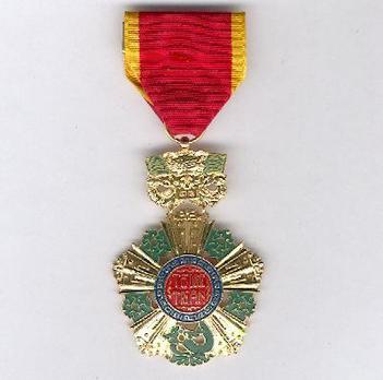 National Order of Vietnam Knight Obverse