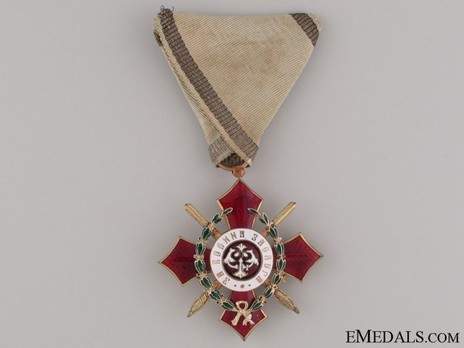 Order of Military Merit, V Class (with war decoration 1916-1944) Obverse