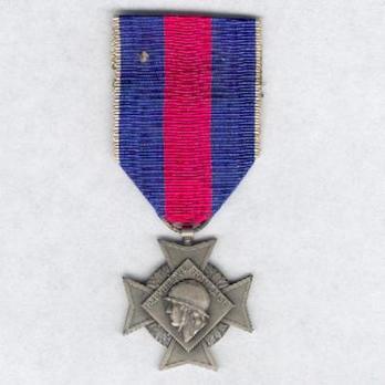 Silver Cross (Army, stamped "M DELANNOY") Obverse